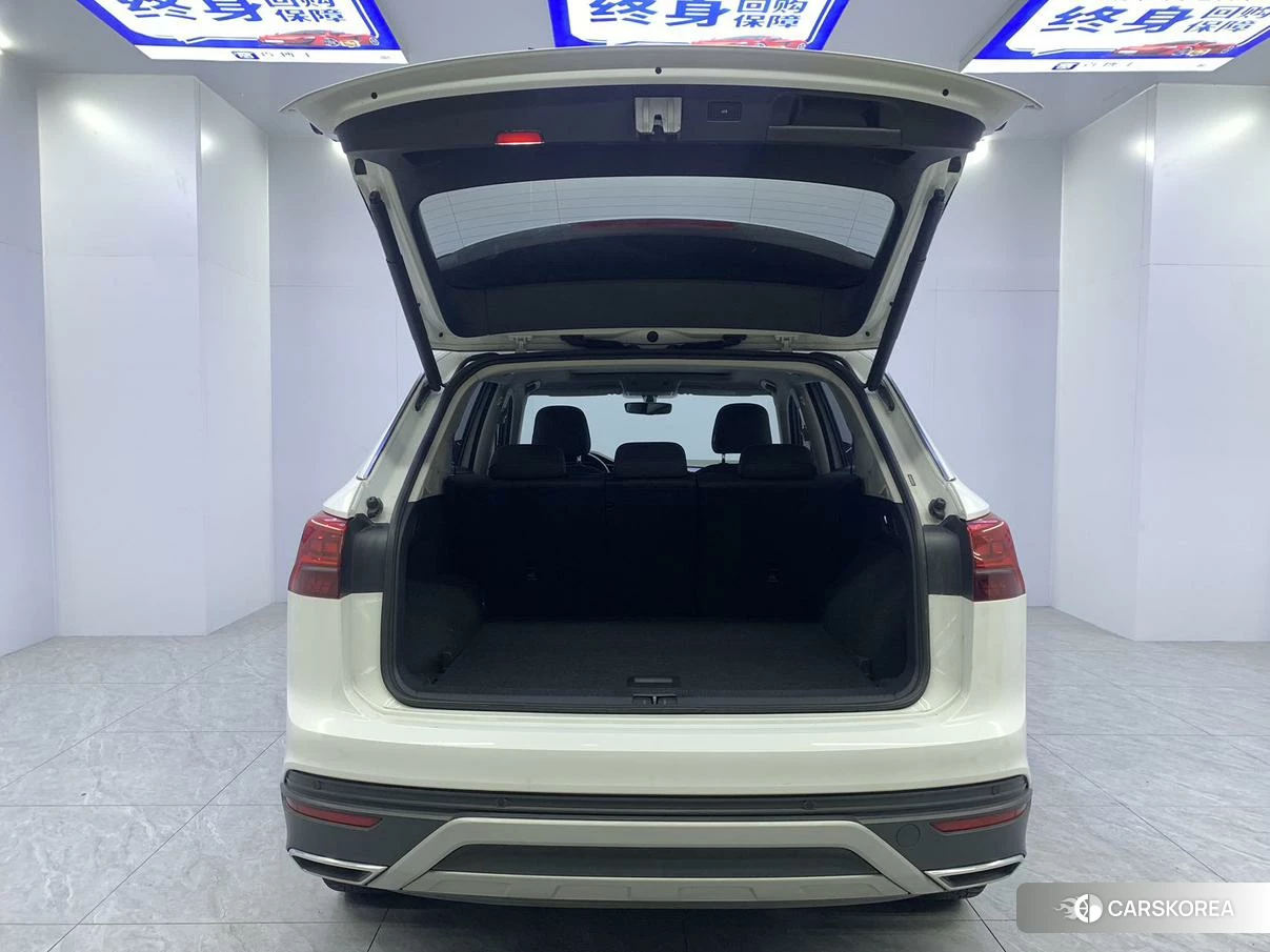 Volkswagen Tanyue 2021 Белый из Китая, фото 3