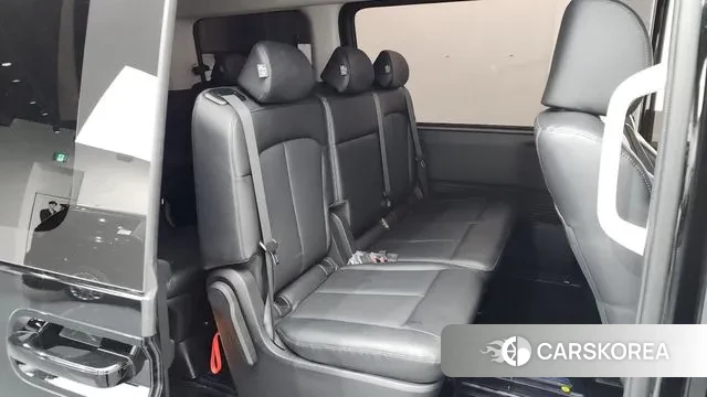 Hyundai Staria 2021 Черный из Кореи, фото 3