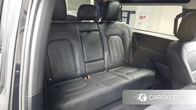 Land Rover Defender (L663) 2022 Черный из Кореи, фото 3