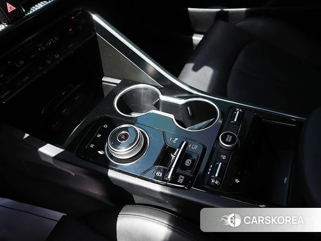 Kia K5 3rd generation 2023 Черный из Кореи, фото 3