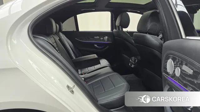 Mercedes-Benz E-Class W213 2020 Белый из Кореи, фото 3