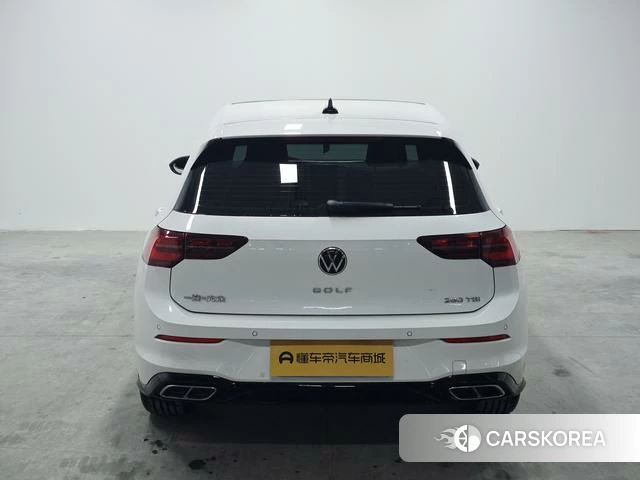 Volkswagen Golf 2024 Белый из Китая, фото 3