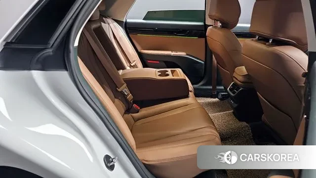 Hyundai Grandeur Hybrid (GN7) 2023 Белый из Кореи, фото 3