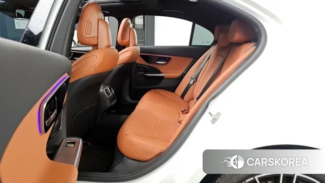 Mercedes-Benz C-Class W206 2024 Белый из Кореи, фото 3