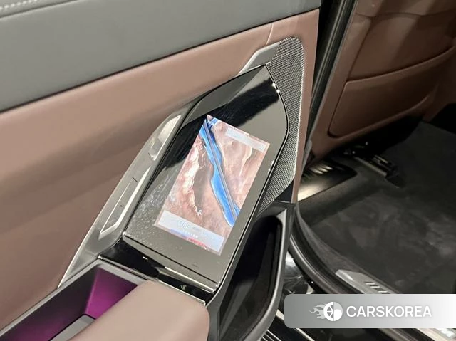 BMW 7 series 2023 Черный из Китая, фото 3