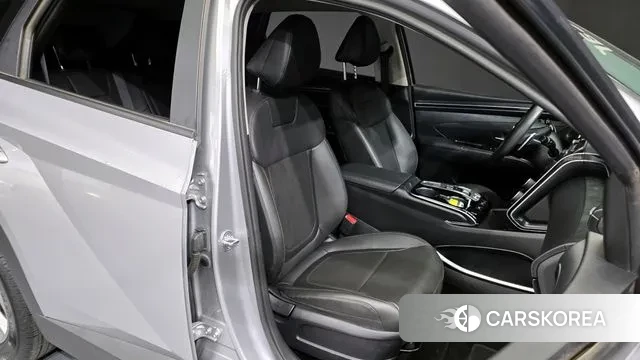 Hyundai Tucson (NX4) 2022 Серебряный из Кореи, фото 3