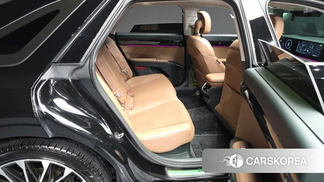 Hyundai Grandeur Hybrid (GN7) 2023 Черный из Кореи, фото 3
