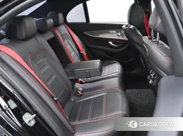 Mercedes-Benz E-Class W213 2018 Черный из Кореи, фото 3