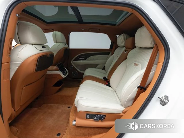 Bentley Bentayga 2024 Белый из Кореи, фото 3