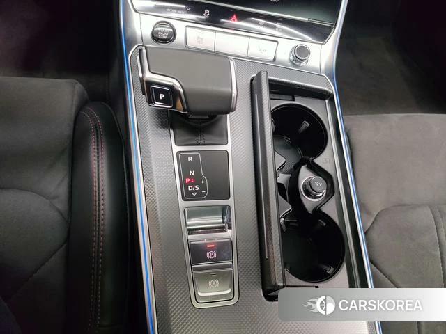Audi A6L 2024 Темно-серый из Китая, фото 3