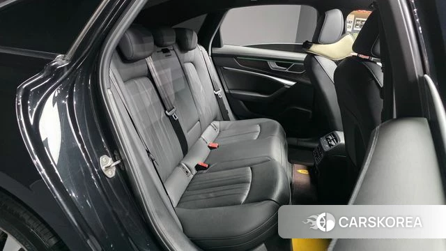 Audi A6 (C8) 2022 Черный из Кореи, фото 3
