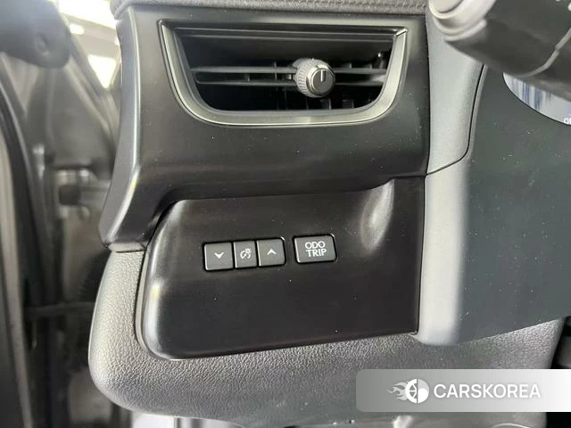 Lexus UX 2023 Серебристо-серый из Китая, фото 3