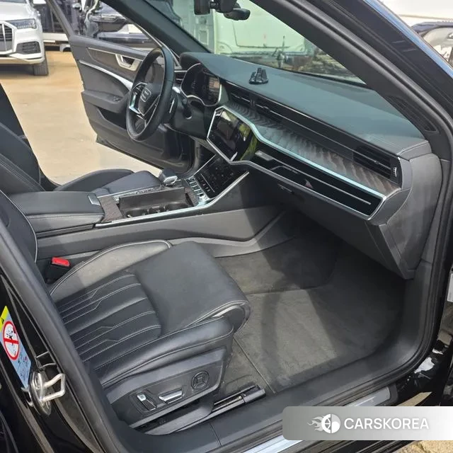 Audi A6 (C8) 2022 Черный из Кореи, фото 3