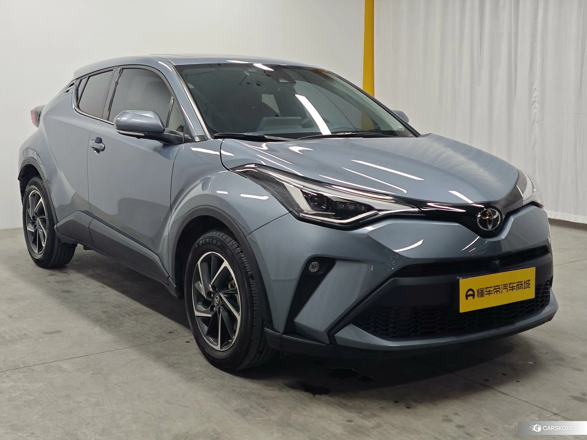Toyota C-HR 2021 Темно-серый из Китая, фото 3