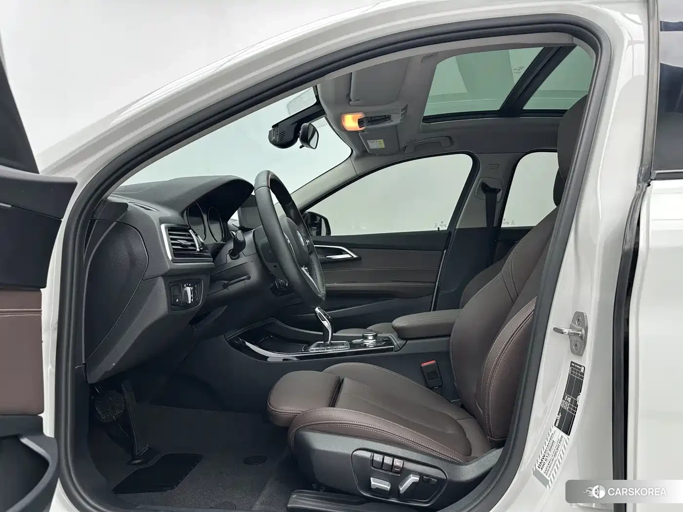 BMW 1 series 2022 Белый из Китая, фото 3