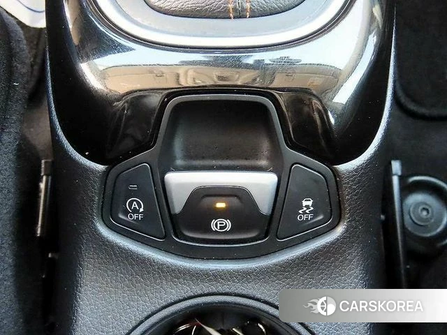 Jeep Compass 2nd Generation 2018 Белый из Кореи, фото 3