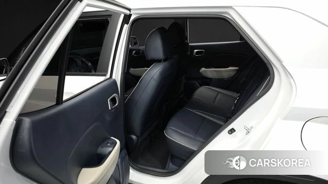 Hyundai Venue 2022 Белый из Кореи, фото 3