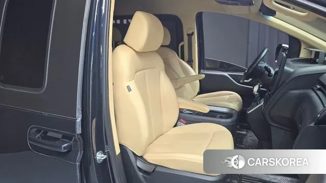 Hyundai Staria 2022 Синий из Кореи, фото 3