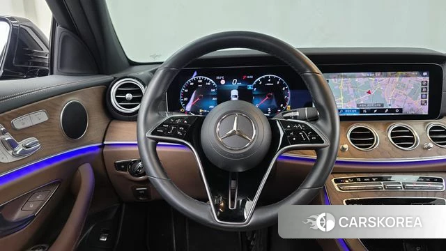 Mercedes-Benz E-Class W213 2021 Черный из Кореи, фото 3
