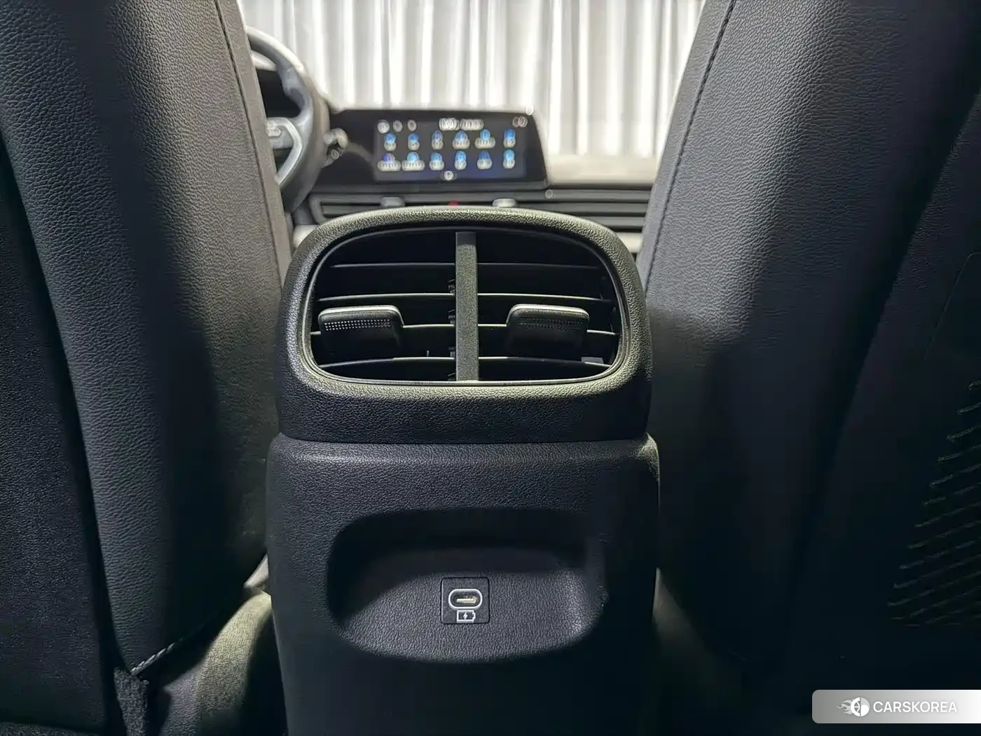 Hyundai Elantra 2023 Белый из Китая, фото 3