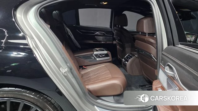 BMW 7 Series (G11) 2019 Черный из Кореи, фото 3