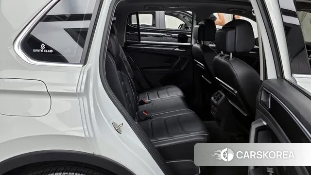 Volkswagen Tiguan second Generation 2020 Белый из Кореи, фото 3