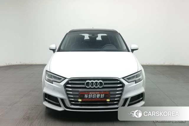 Audi A3 2020 Белый из Китая, фото 3