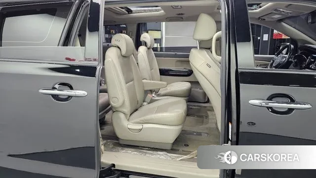 Kia All New Carnival 2018 Черный из Кореи, фото 3