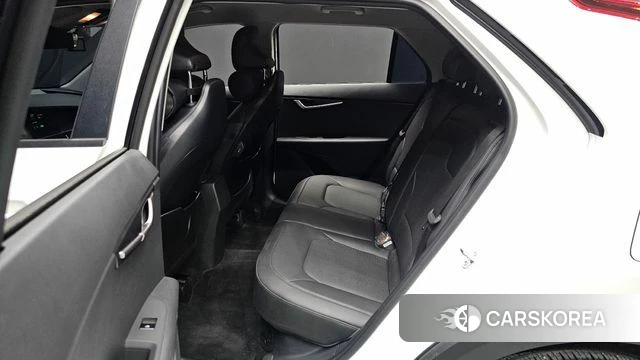 Kia Di Ol Nu Niro 2025 Белый из Кореи, фото 3