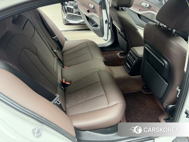 BMW 3 series 2022 Белый из Китая, фото 3