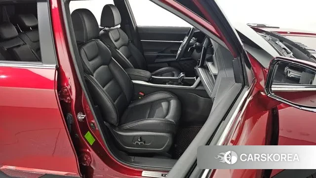 Ssangyong Torres 2022 Красный из Кореи, фото 3