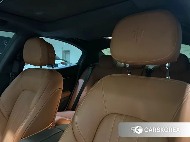 Maserati Ghibli 2023 Синий из Кореи, фото 3