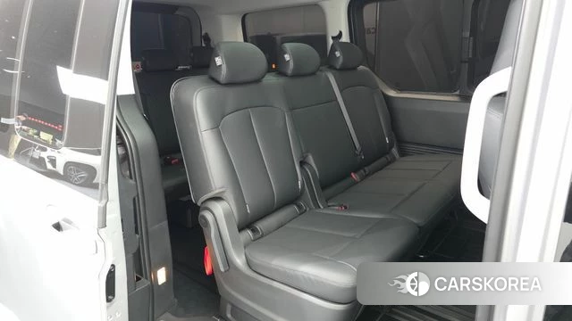 Hyundai Staria 2025 Серебряный из Кореи, фото 3