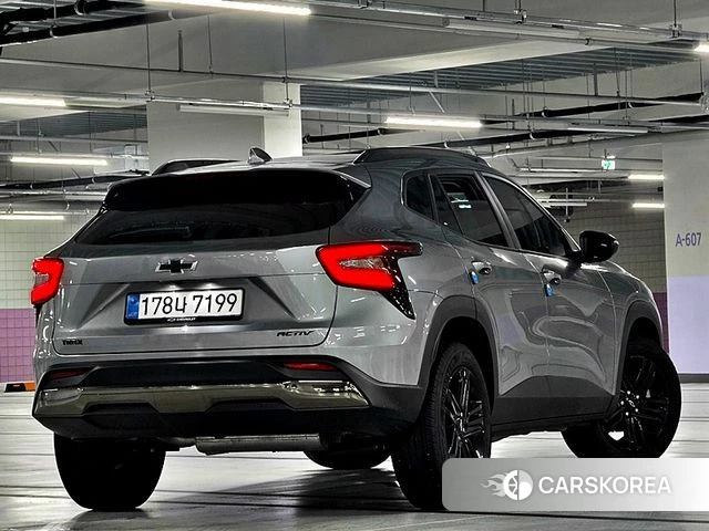 Chevrolet (GM Daewoo) Trax Crossover 2025 Серый из Кореи, фото 3