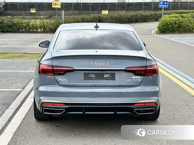 Audi A4L 2022 Синий из Китая, фото 3