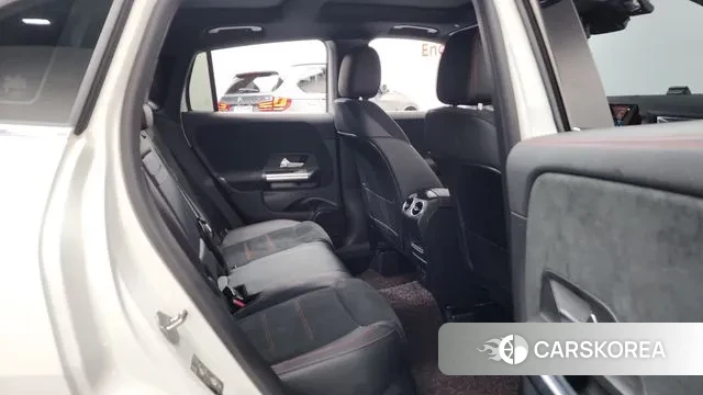 Mercedes-Benz GLA - Class H247 2022 Белый из Кореи, фото 3