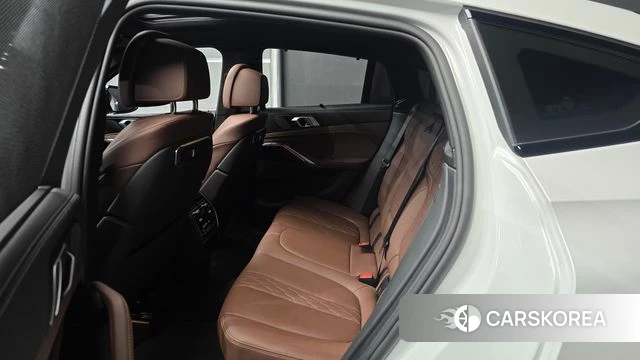 BMW X6 (G06) 2025 Белый из Кореи, фото 3