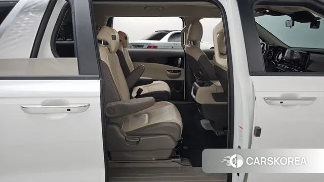 Kia Carnival 4th generation 2023 Белый из Кореи, фото 3