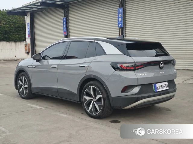 Volkswagen ID.4 CROZZ 2021 Серебристо-серый из Китая, фото 3