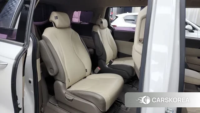 Kia Carnival 4th generation 2021 Белый из Кореи, фото 3