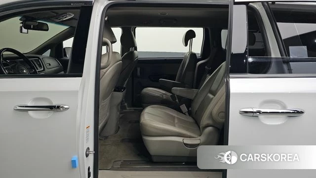 Kia The New Carnival 2018 Белый из Кореи, фото 3