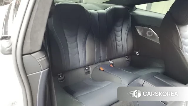 BMW 8 Series (G15) 2021 Белый из Кореи, фото 3