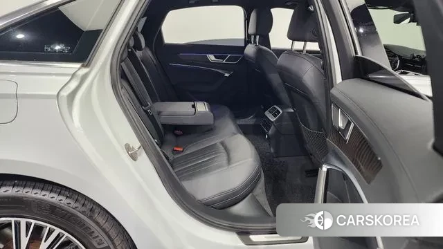 Audi A6 (C8) 2019 Белый из Кореи, фото 3