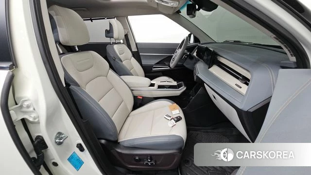 Ssangyong Torres EVX 2023 Белый из Кореи, фото 3