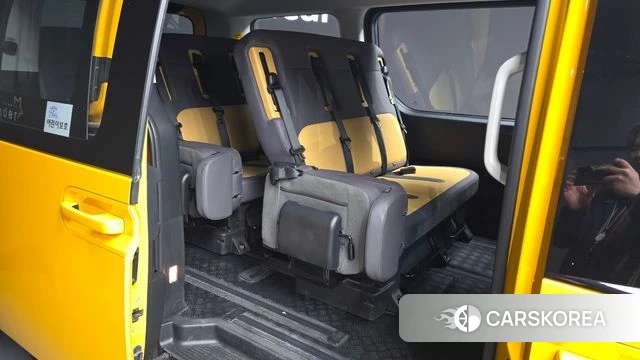 Hyundai Staria 2022 Желтый из Кореи, фото 3