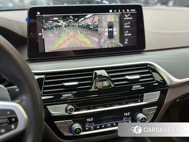 BMW 5 series 2020 Черный из Китая, фото 3