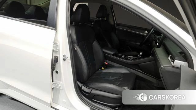 Kia K5 3rd generation 2021 Белый из Кореи, фото 3