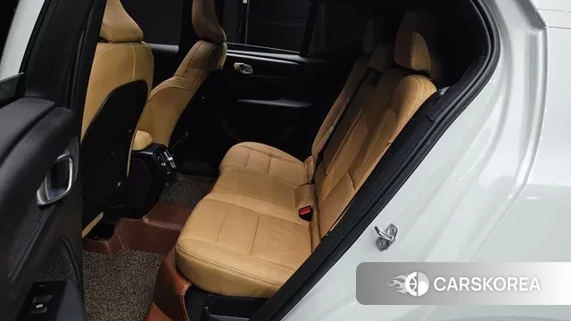 Volvo XC40 2021 Белый из Кореи, фото 3