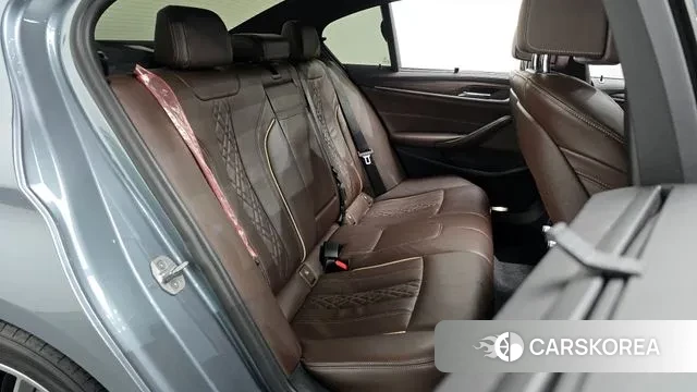 BMW 5 Series (G30) 2019 Серый из Кореи, фото 3