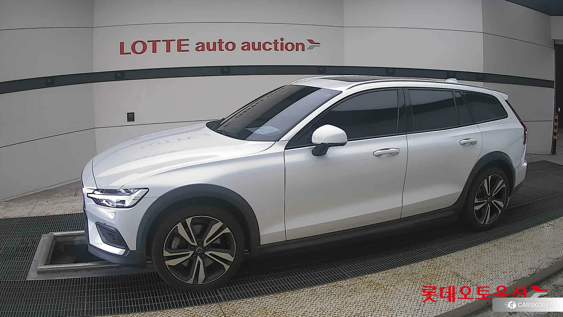 Volvo Volvo V60CCT5 AWD 2020 Белый из Кореи, фото 3